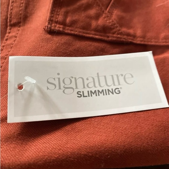 Christopher and Banks -the PERFECT Jean-  Ankle -Shaped Fit - Mid-Rise - Size 12 - Picture 7 of 7